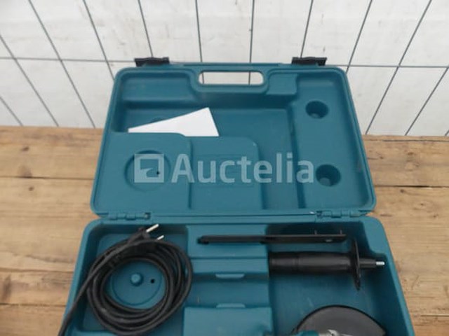 Makita 9555nb haakse slijper - afbeelding 2 van  5