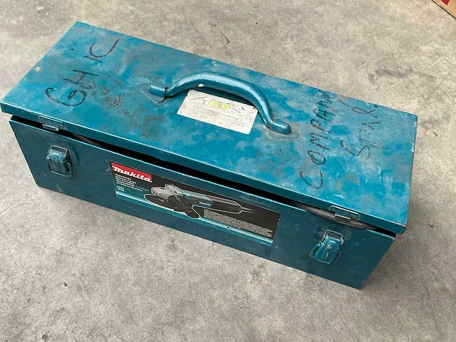 Makita 9558h haakse slijpmachine - afbeelding 4 van  4
