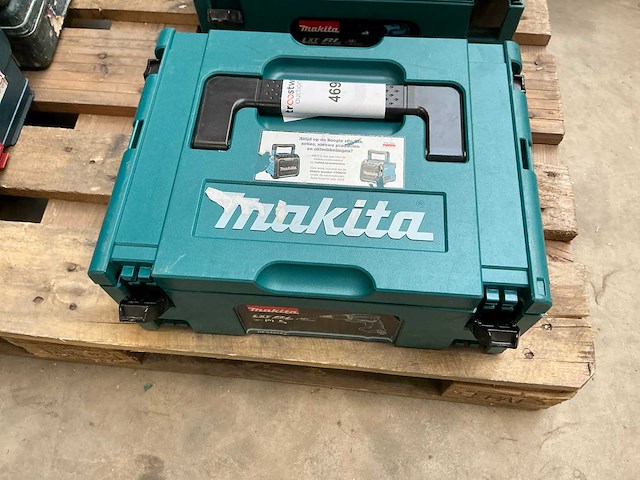 Makita accu (12x) - afbeelding 4 van  4