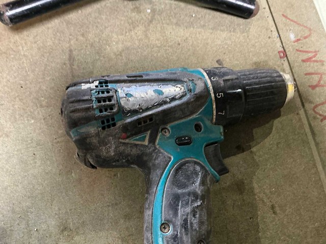 Makita accu-boormachine (2x) - afbeelding 6 van  7