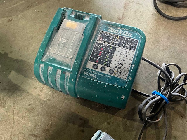 Makita accu-boormachine (2x) - afbeelding 7 van  7