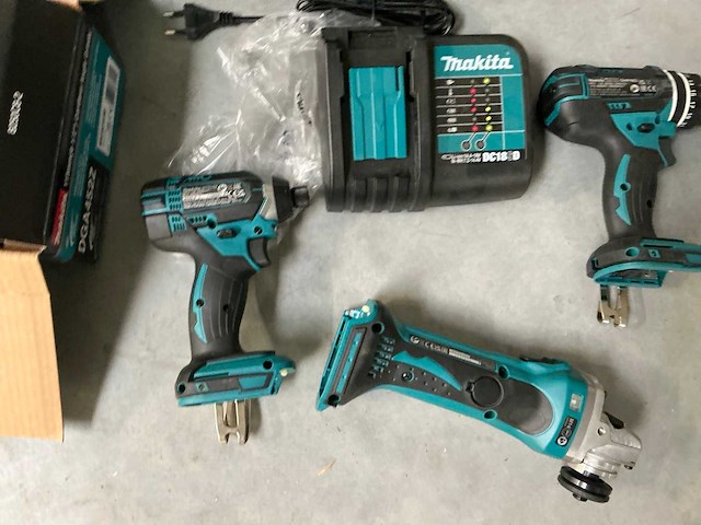 Makita accu gereedschap (3x) - afbeelding 4 van  7
