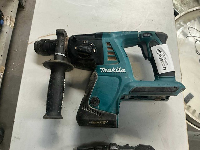 Makita accu gereedschappen body (2x) - afbeelding 1 van  7