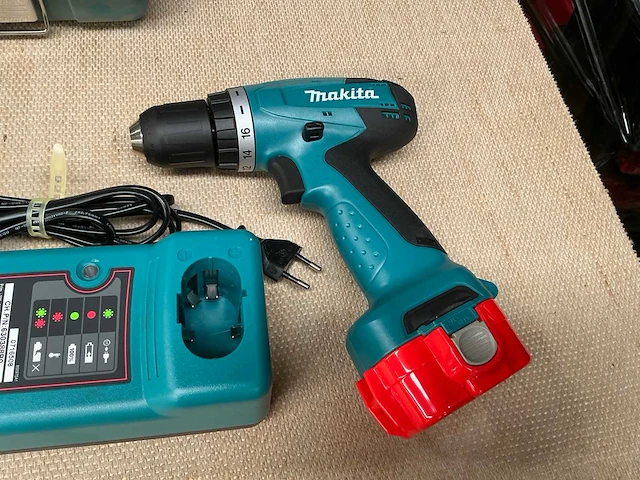 Makita accu gereedschapsset - afbeelding 2 van  5