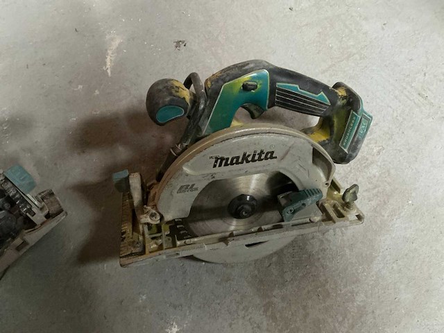Makita accu-invalzaag (2x) - afbeelding 4 van  6