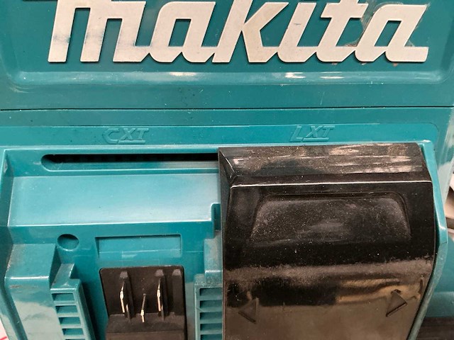Makita accu koffiezet - afbeelding 3 van  3