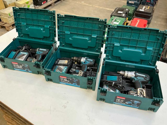 Makita accu-schroefboormachine (3x) - afbeelding 1 van  8