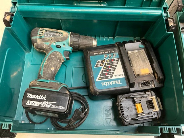 Makita accu-schroefboormachine (3x) - afbeelding 2 van  9