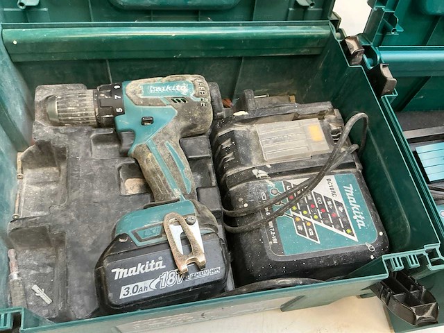Makita accu-schroefboormachine (3x) - afbeelding 4 van  8