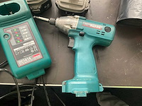Makita accu schroevendraaier - afbeelding 2 van  4
