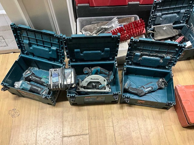 Makita accugereedschap (4x) - afbeelding 1 van  8