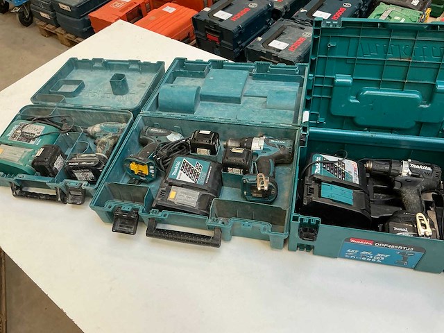 Makita accugereedschap (4x) - afbeelding 1 van  11