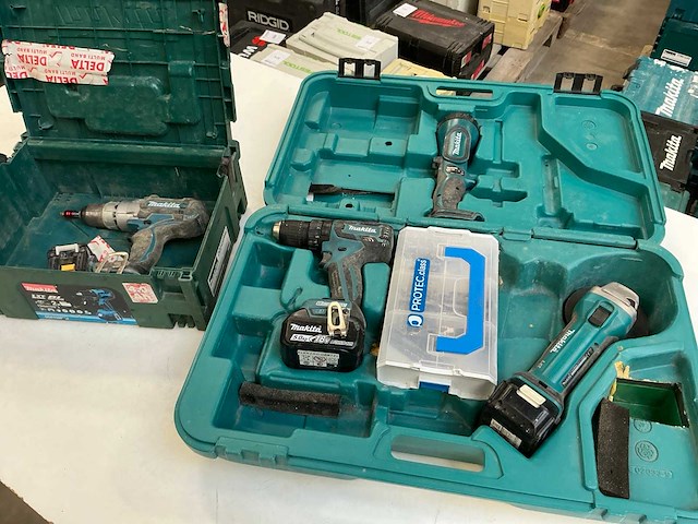 Makita accugereedschap (4x) - afbeelding 1 van  9
