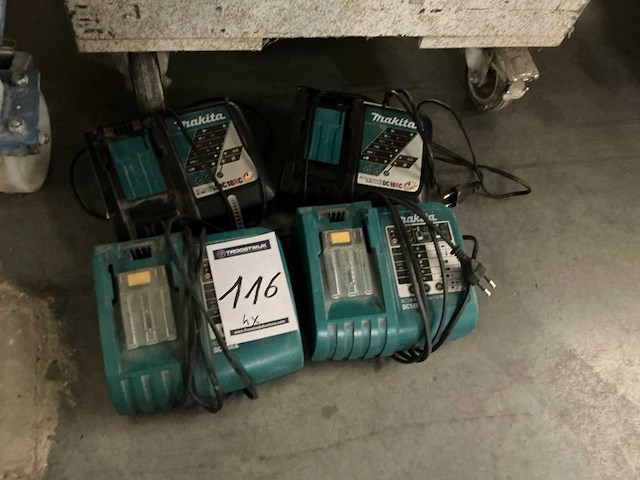 Makita acculader (4x) - afbeelding 2 van  2