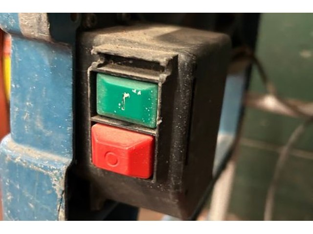 Makita afkortzaag op tafel - afbeelding 8 van  8