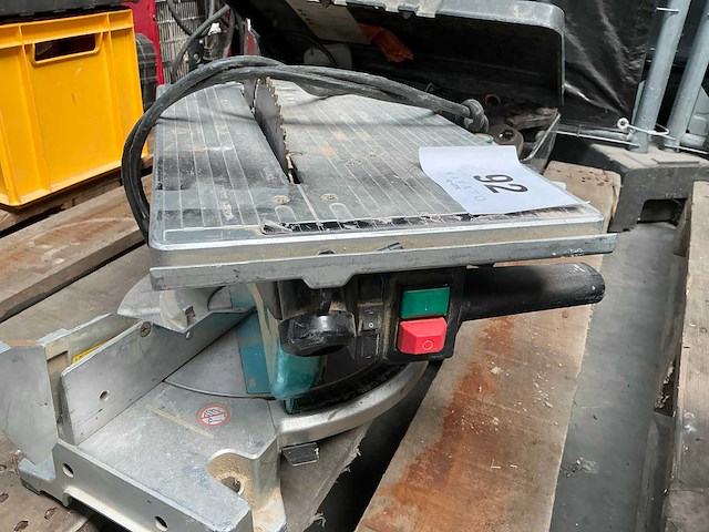 Makita afkortzaagmachine - afbeelding 5 van  7
