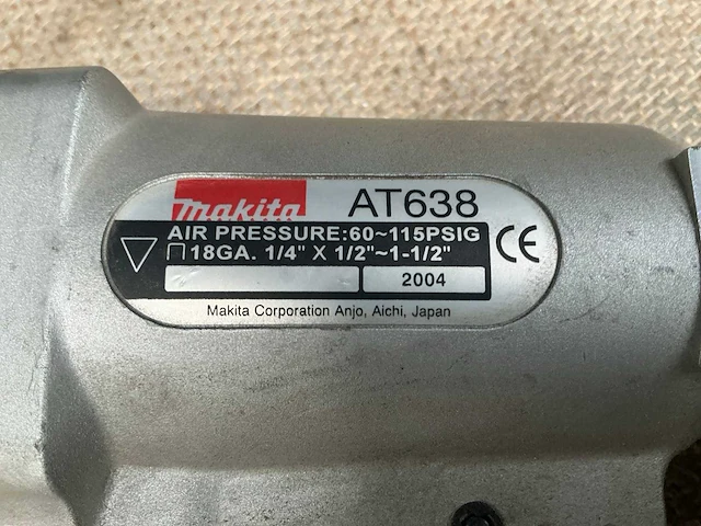 Makita at638 pneumatische tacker - afbeelding 3 van  3