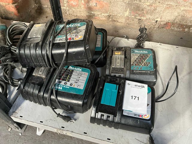 Makita batterijlader (5x) - afbeelding 1 van  5