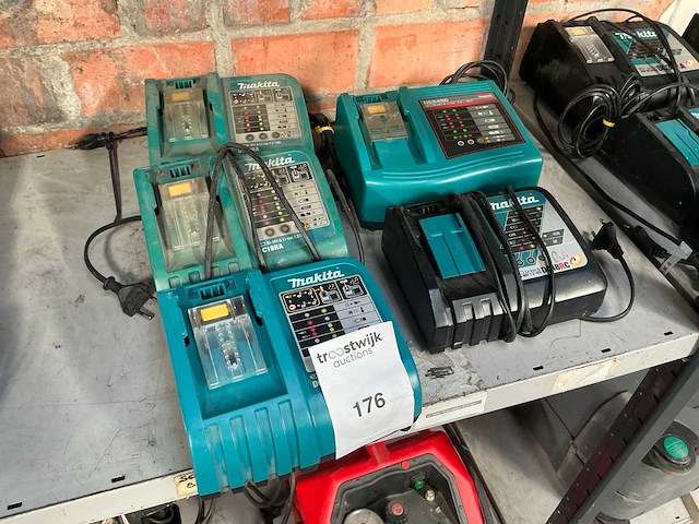 Makita batterijlader (5x) - afbeelding 1 van  6