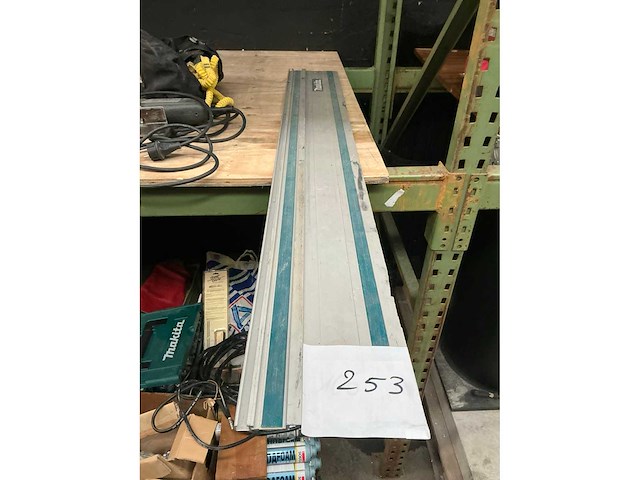 Makita / berner geleider rail / decoupeerzaag - afbeelding 3 van  5