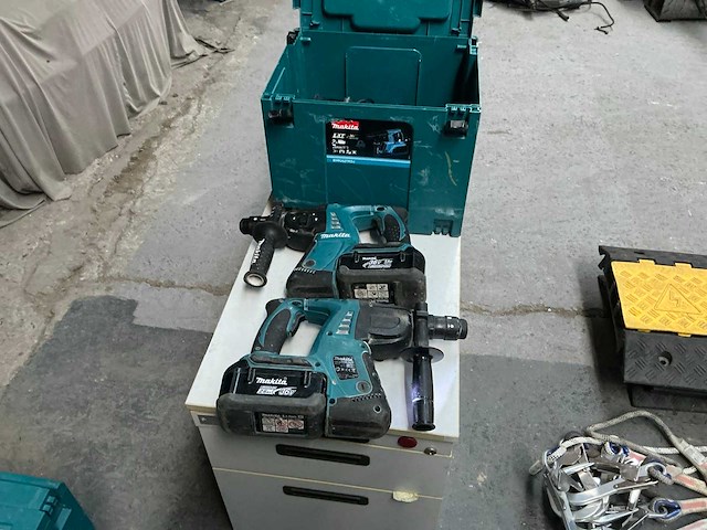 Makita bhr262t boormachine (2x) - afbeelding 1 van  11