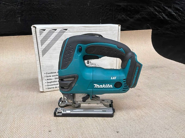 Makita bjv140 accu decoupeerzaag - afbeelding 1 van  6