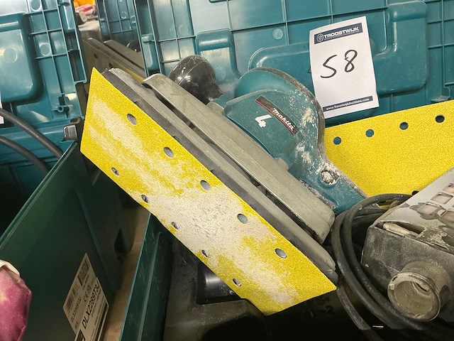 Makita bo4900vj vlakschuurmachine - afbeelding 3 van  4