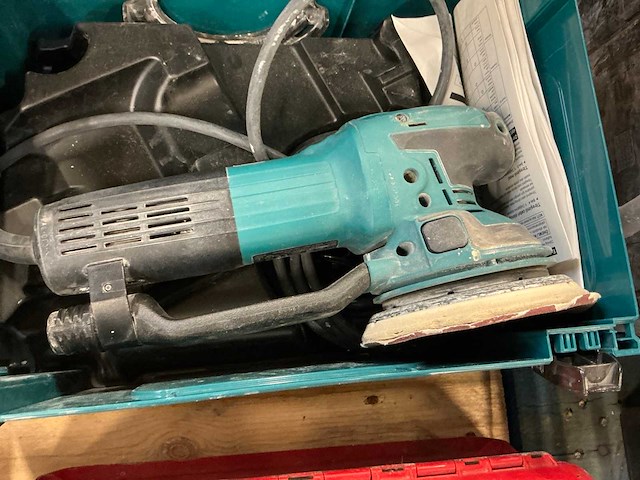 Makita bo6050 schuurmachine - afbeelding 3 van  4