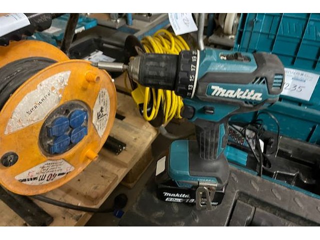 Makita boormachine - afbeelding 2 van  7