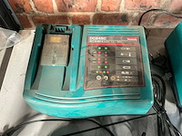 Makita / bosch batterijlader (5x) - afbeelding 2 van  7