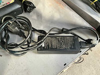 Makita / bosch batterijlader (5x) - afbeelding 6 van  7