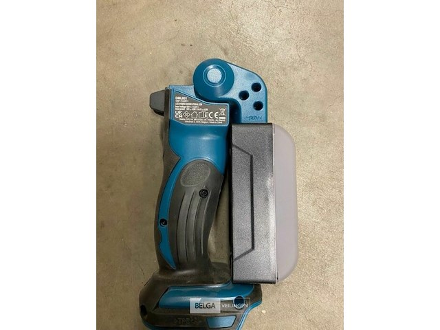 Makita bouwlamp 18v. dml801 - afbeelding 2 van  3