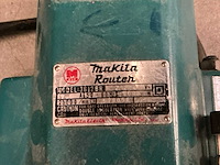 Makita bovenfrees, decoupeerzaag en haakse slijper - afbeelding 2 van  5