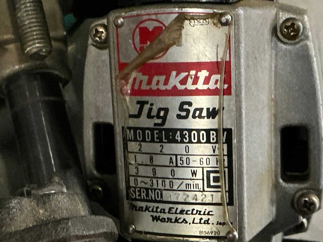 Makita bovenfrees, decoupeerzaag en haakse slijper - afbeelding 3 van  5