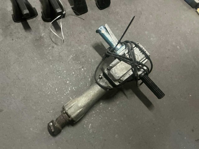 Makita breekhamer - afbeelding 2 van  4