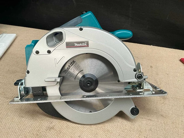 Makita bsr730 cirkelzaagmachine - afbeelding 7 van  7