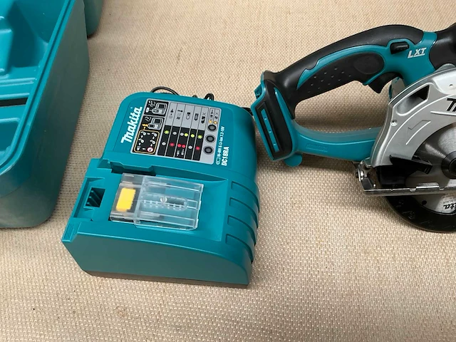 Makita bss500 accu afkortzaag - afbeelding 4 van  5