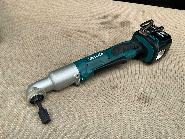 Makita btl060 haakse slagschroefboormachine - afbeelding 1 van  8