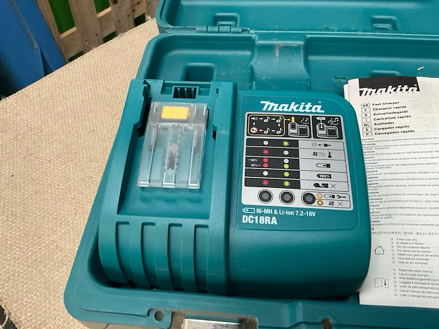 Makita btl060 haakse slagschroefboormachine - afbeelding 6 van  8