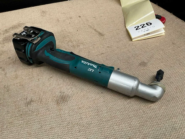 Makita btl060 haakse slagschroefboormachine - afbeelding 3 van  8