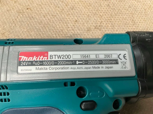 Makita btw200 / bhr162 slagmoersleutel en boormachine - afbeelding 7 van  11