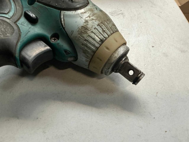 Makita btw251 slagmoersleutel - afbeelding 4 van  8