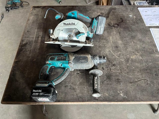 Makita cirkelzaag, klopboormachine - afbeelding 1 van  11