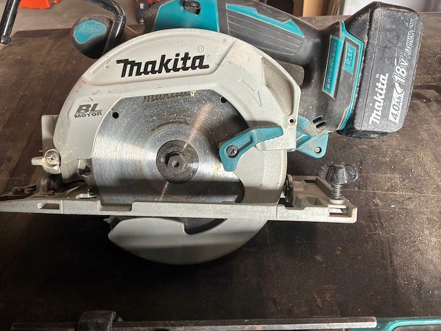 Makita cirkelzaag, klopboormachine - afbeelding 7 van  11