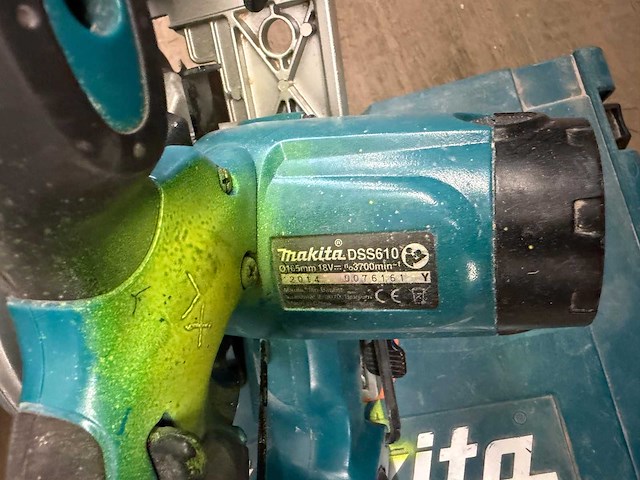 Makita cirkelzaag - afbeelding 3 van  5