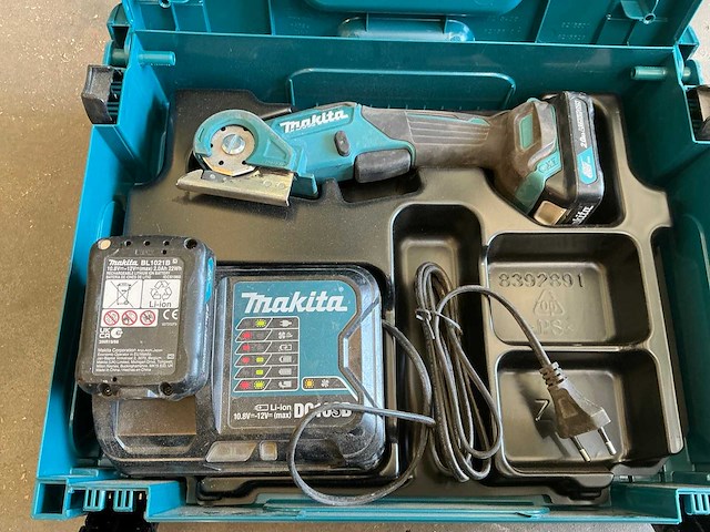 Makita cp100d multi-tool - afbeelding 1 van  4