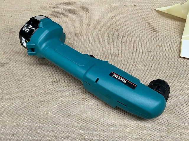 Makita da312d haakse schroefboormachine - afbeelding 2 van  5
