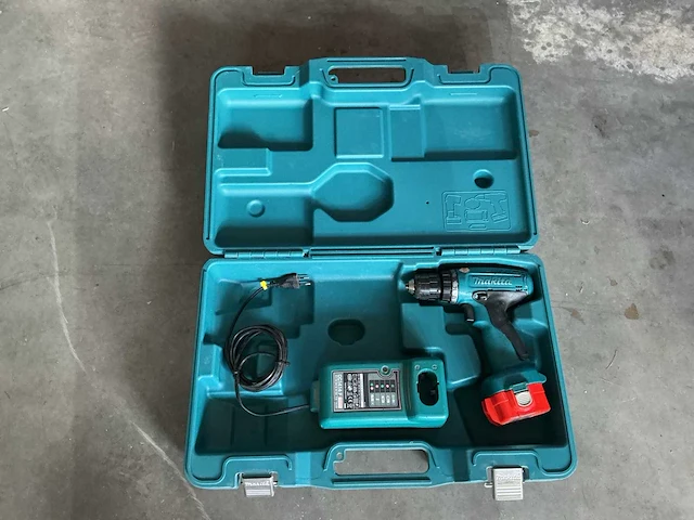Makita dc1414 f accu boormachine - afbeelding 1 van  1