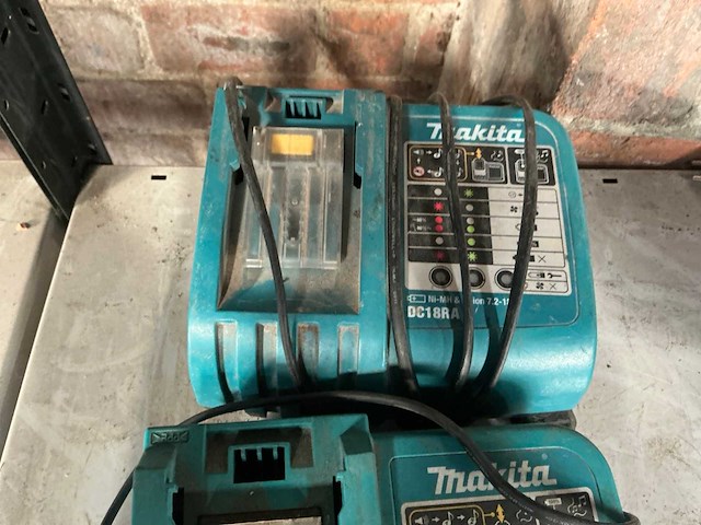 Makita dc18ra batterijlader (3x) - afbeelding 4 van  4