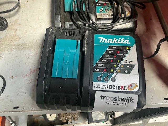 Makita dc18rc / dc36ra diverse accu laders (3x) - afbeelding 1 van  4